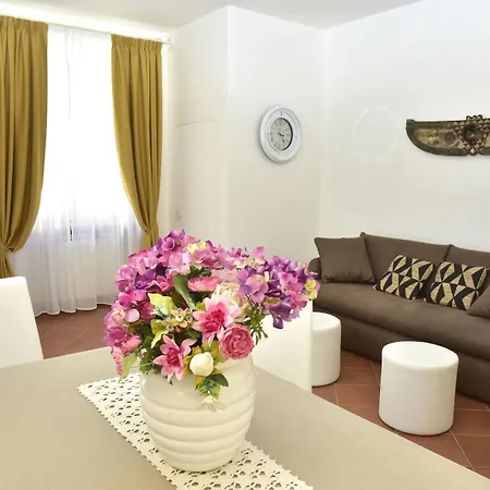 Ecc3ntrico Apartment *